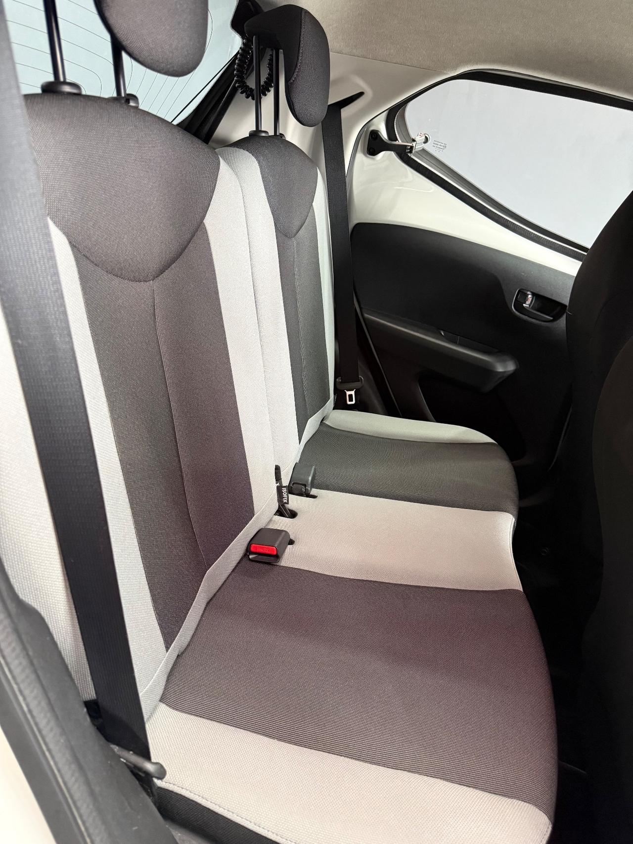 Toyota Aygo 1.0 Benzina x-clusiv 11/2014 AUTOMATICA