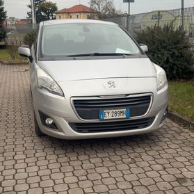 Peugeot 5008 1.6 HDi 115CV Active