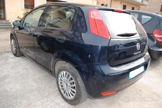 Fiat Punto street