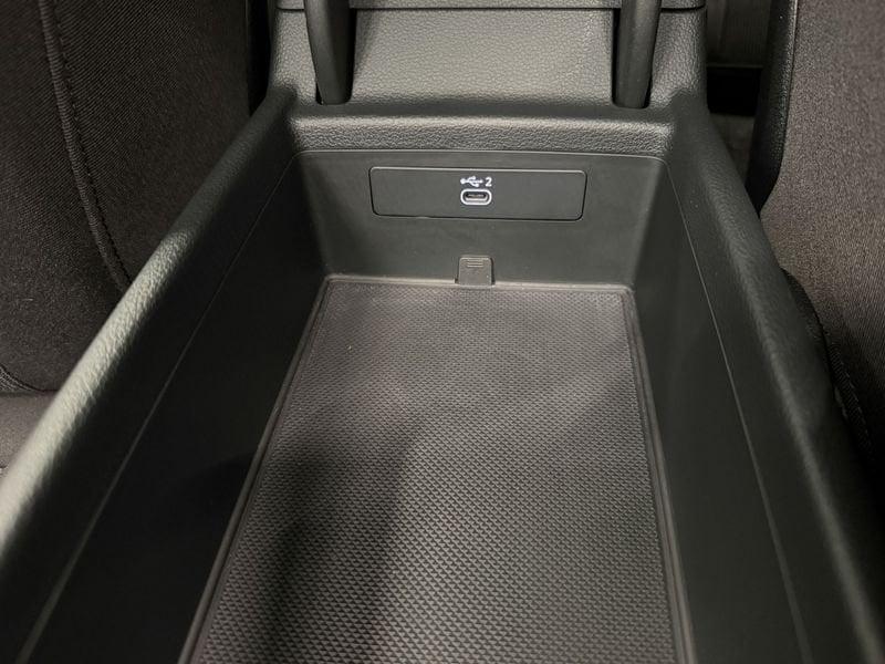 Audi A4 A4 Avant 35 TDI/163 CV S-Tronic S-Line Edition