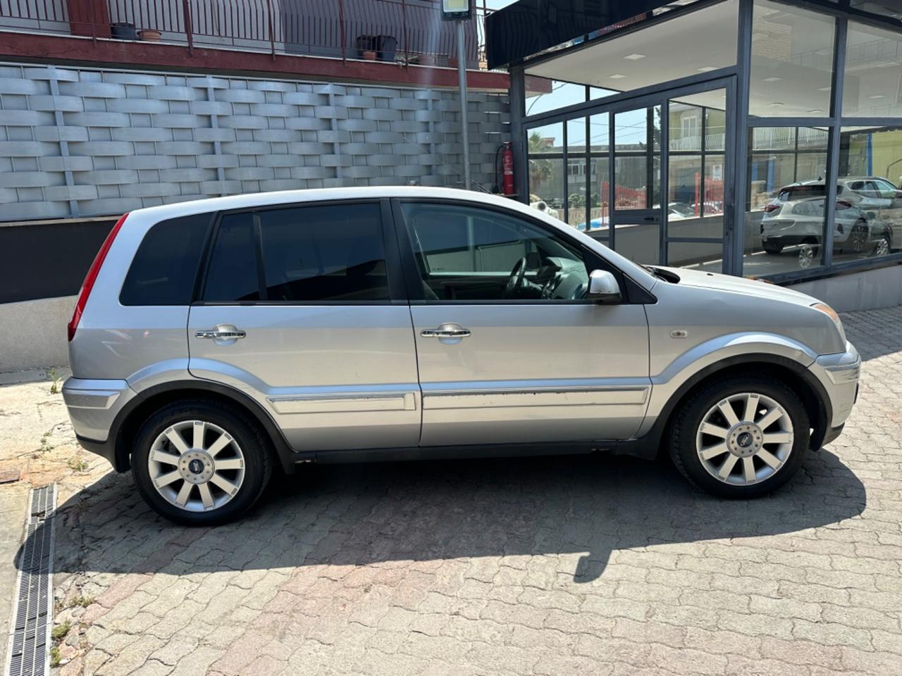 Ford Fusion 1.4 16V 80 CV Titanium 5p. 2010