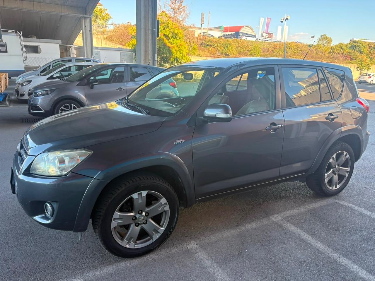 Toyota RAV 4 RAV4 2.2 D-4D 150 CV DPF Luxury automatico