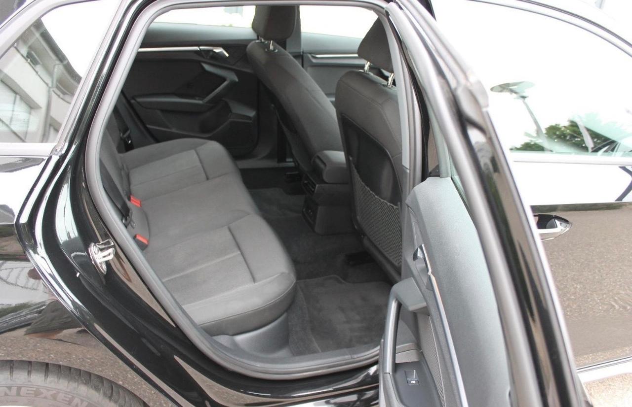 Audi A3 SPB 30 Tdi S line stronic Navigatore Led