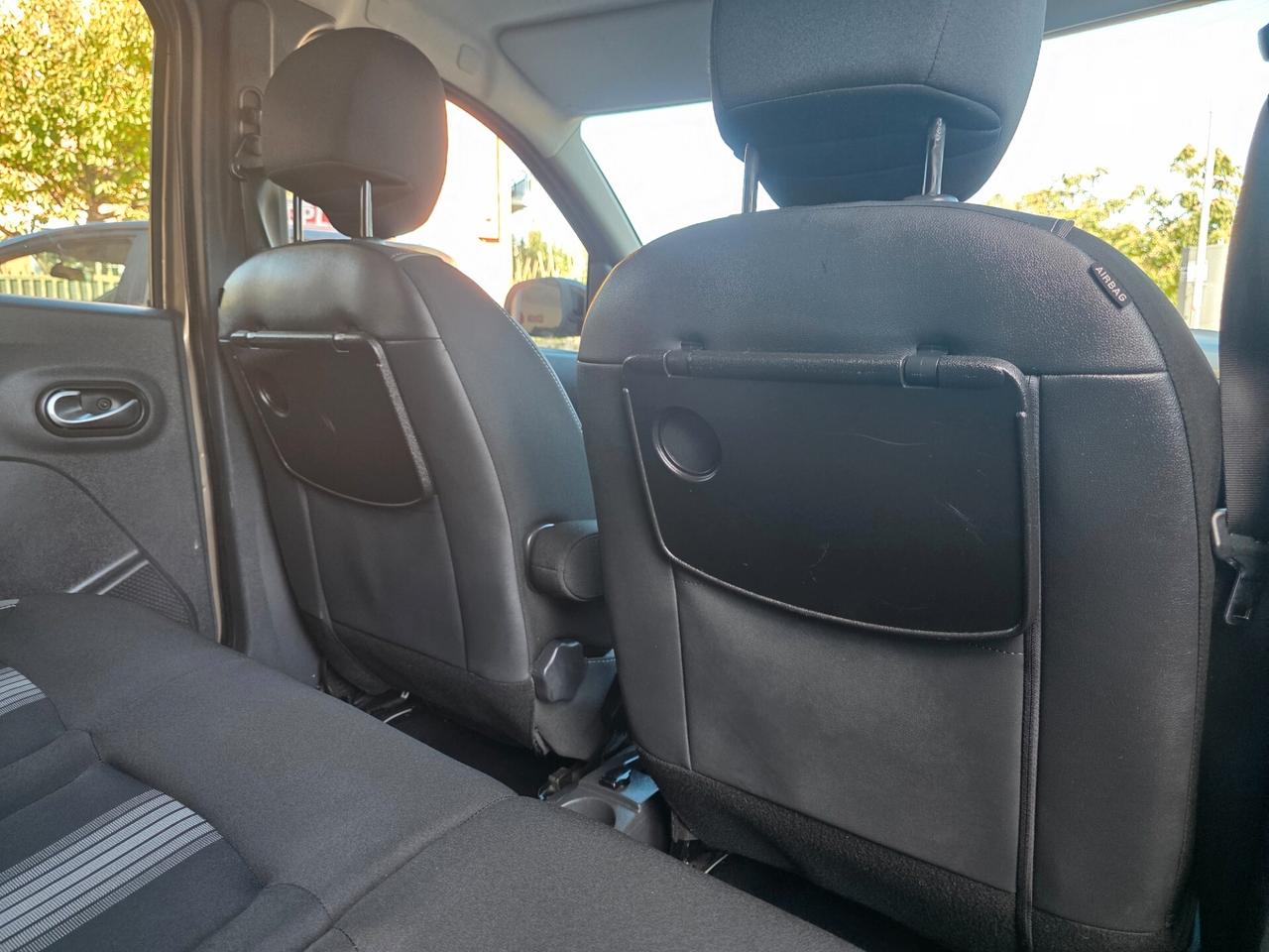 Lodgy 1.6 110CV GPL Wow Unipro full
