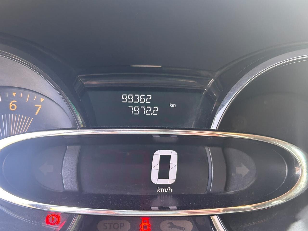 Renault Clio 1.2 75 CV Costume National – Navi Cruise 99.000 km