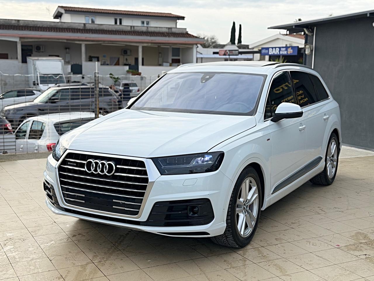 Audi Q7 3.0 TDI 272 CV quattro tiptronic Business Plus Garanzia 12 Mesi