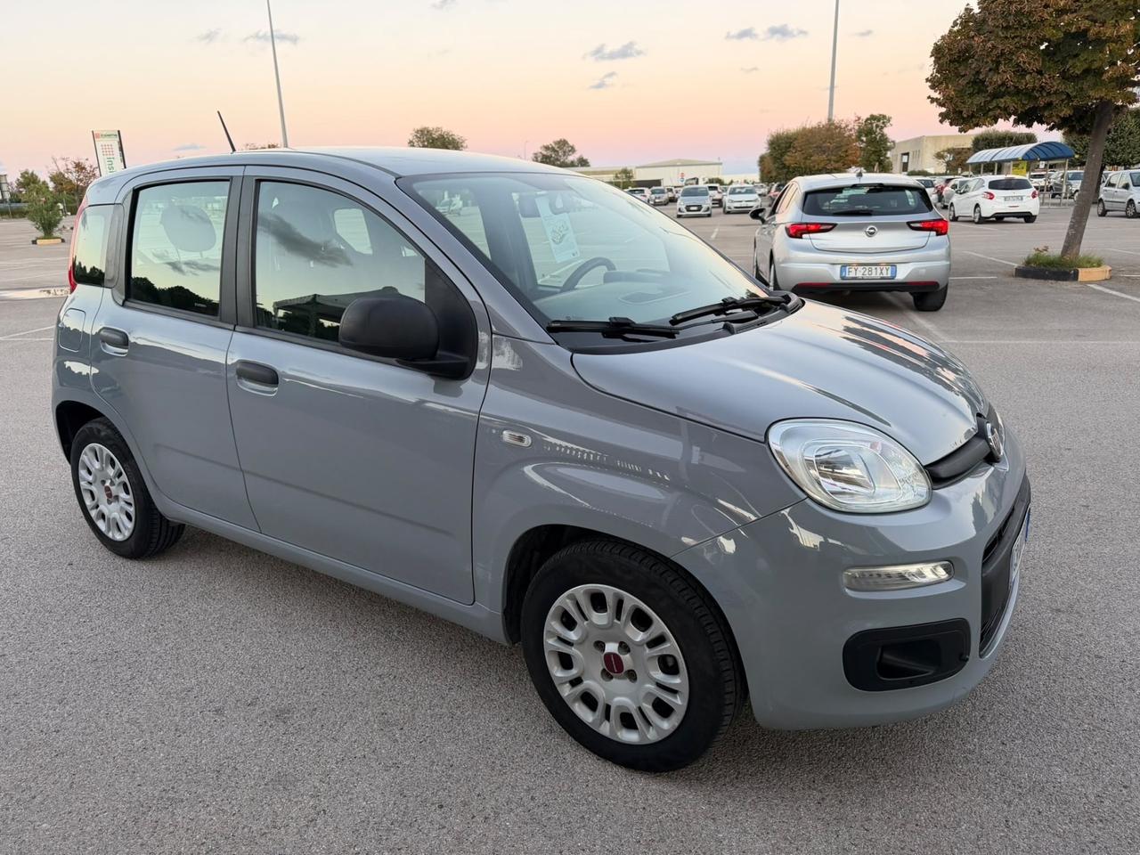 Fiat Panda 1.0 69CV BENZ-Hybrid 2020nuova garanzia
