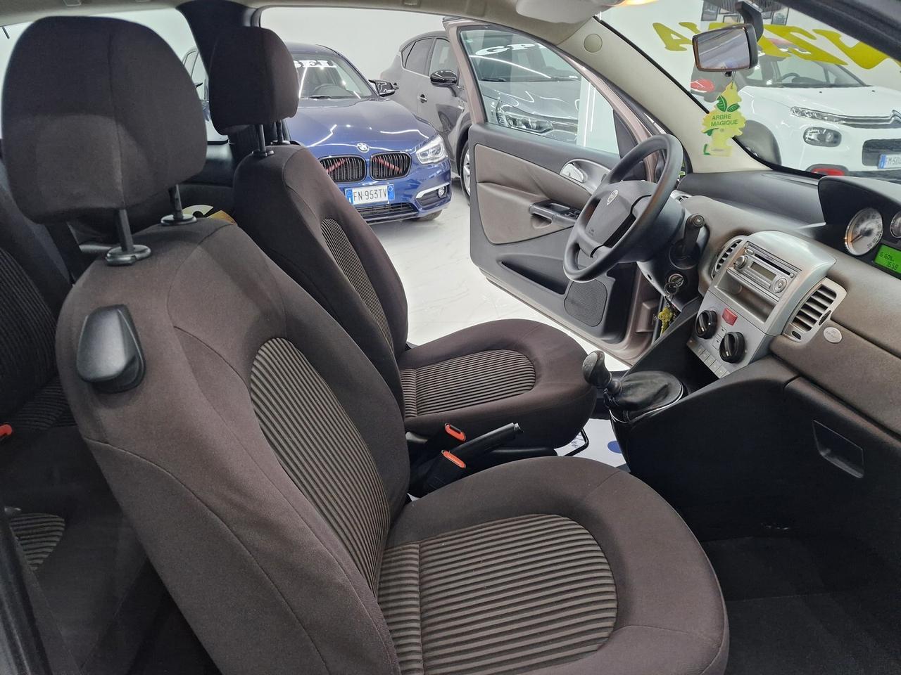 LANCIA YPSILON 1.2 BENZINA ORO PLUS 2009 160000KM