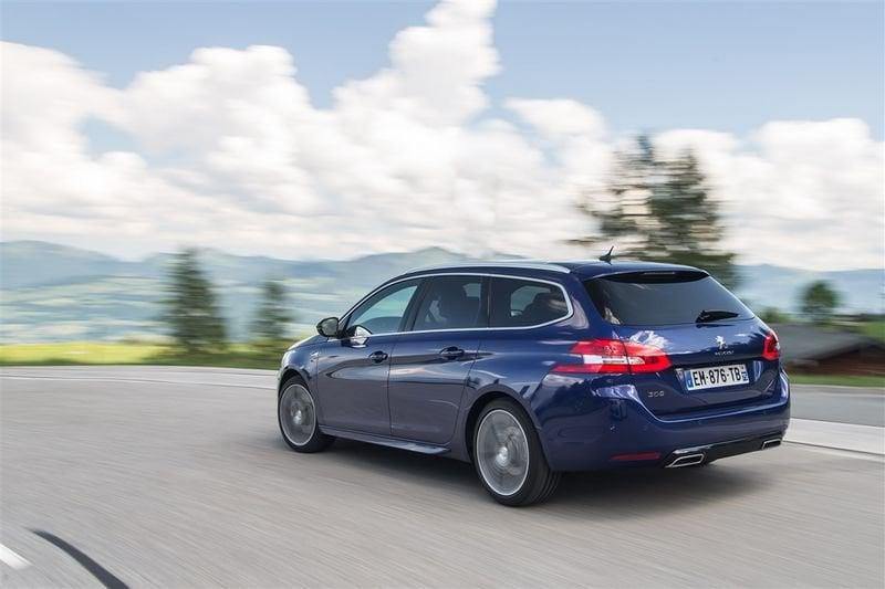 Peugeot 308 II 2018 SW SW 1.5 bluehdi Allure s&s 130cv