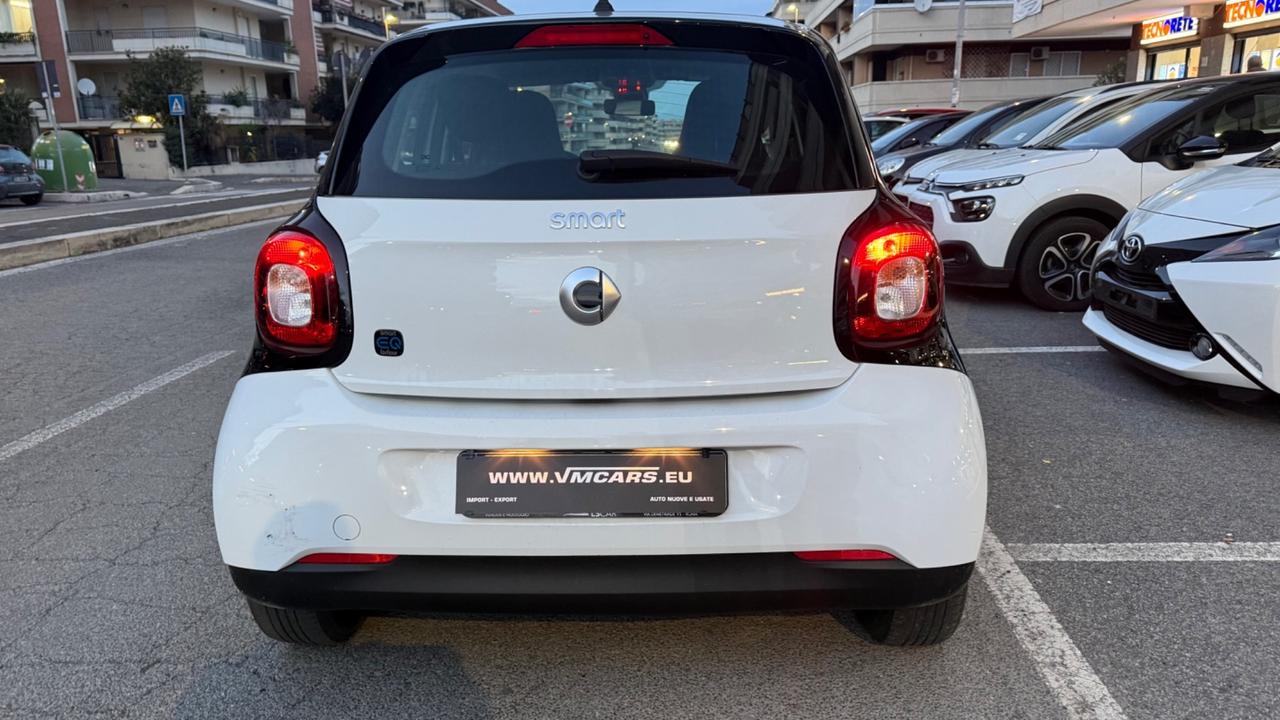 Smart ForFour EQ Passion LED PDC CERCHI 15 SOLO 30000 KM