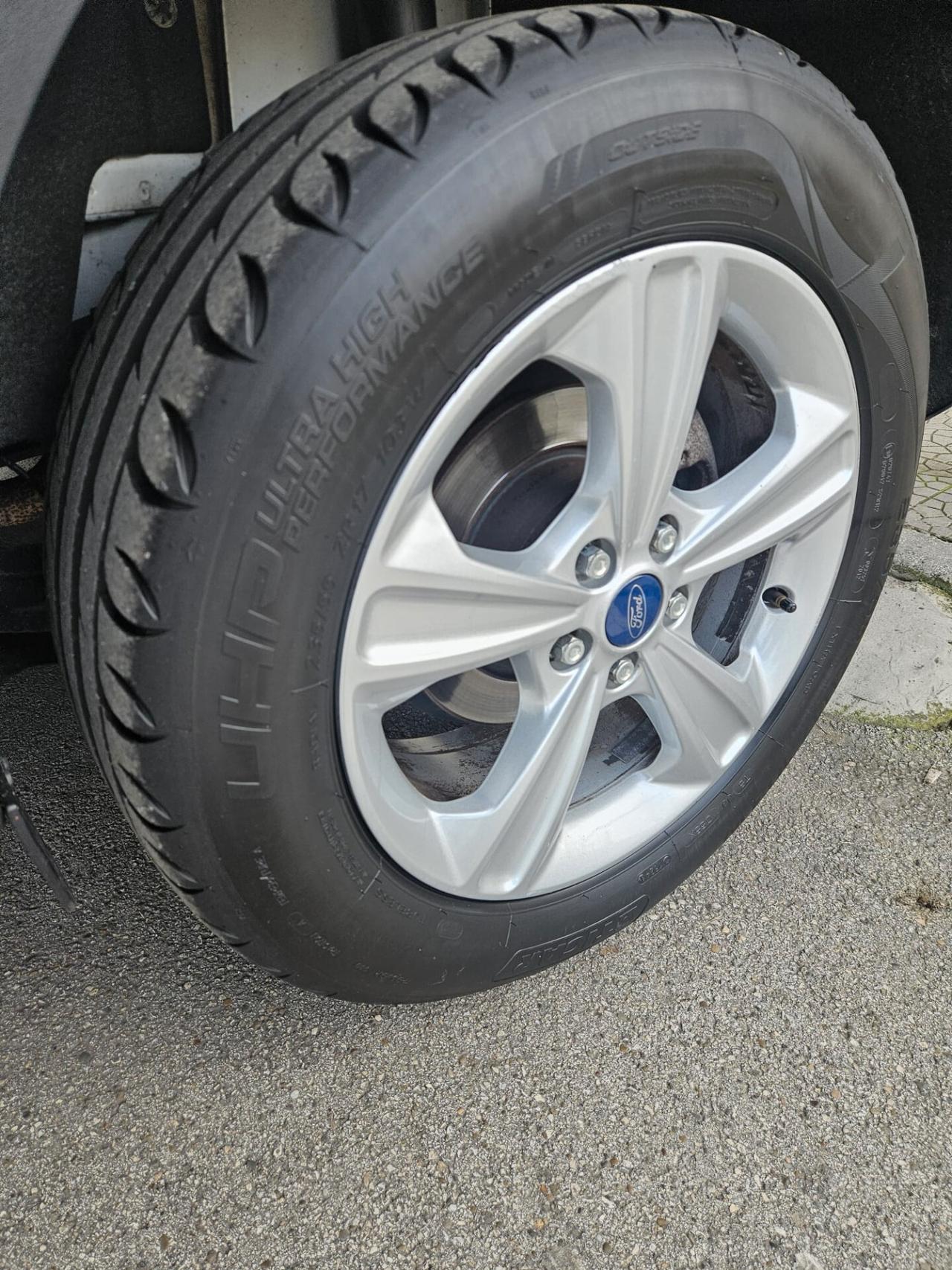 Ford Kuga 2WD 2.0 88kw 120cv FULL