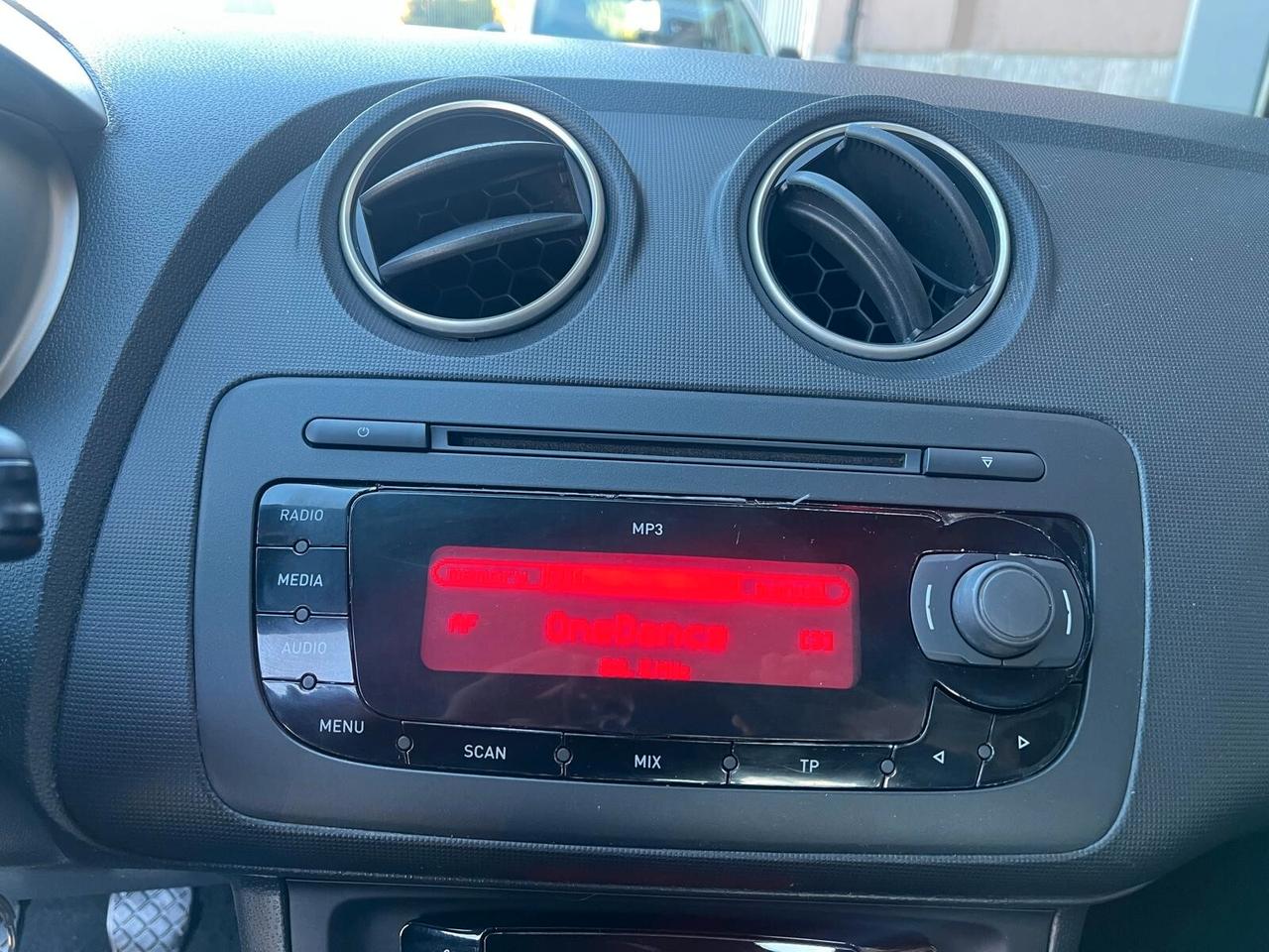 SEAT Ibiza Ibiza 5p 1.4-DISTRIBUZIONE FATTA-NEOPATENATO OK