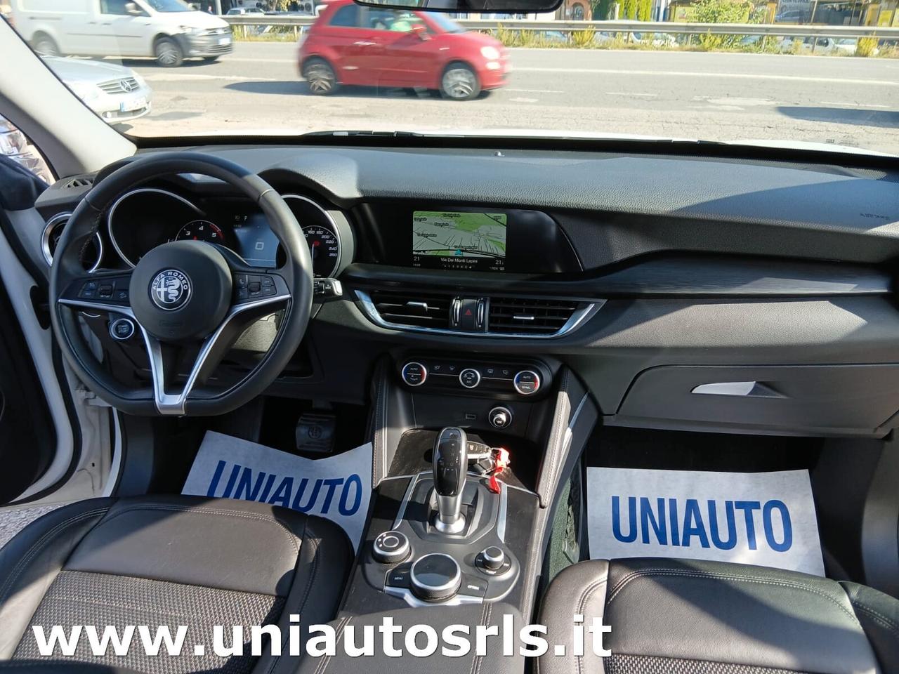 Alfa Romeo Stelvio 2.2 Turbodiesel 150 CV AT8 RWD Super
