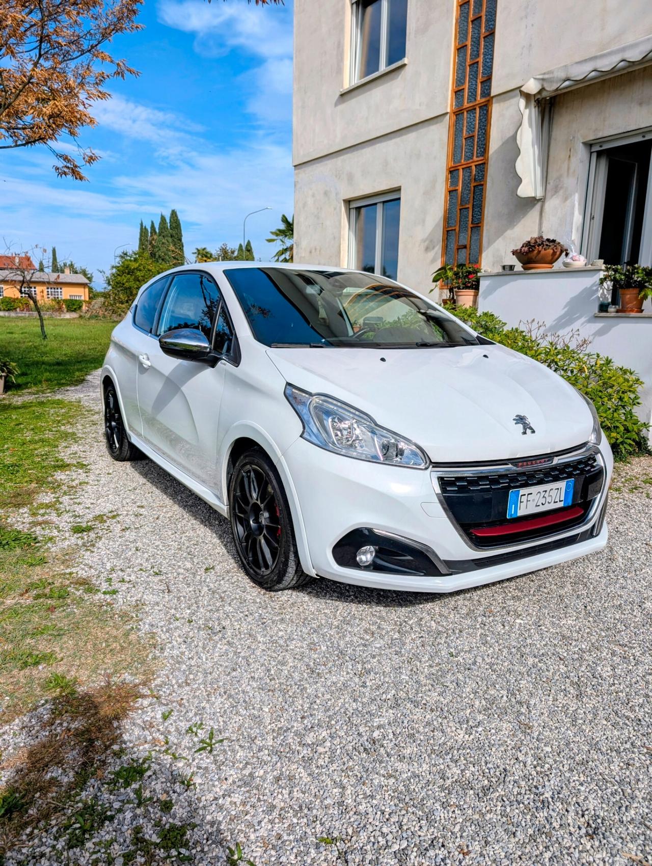 Peugeot 208 THP S&S 3 porte GTi