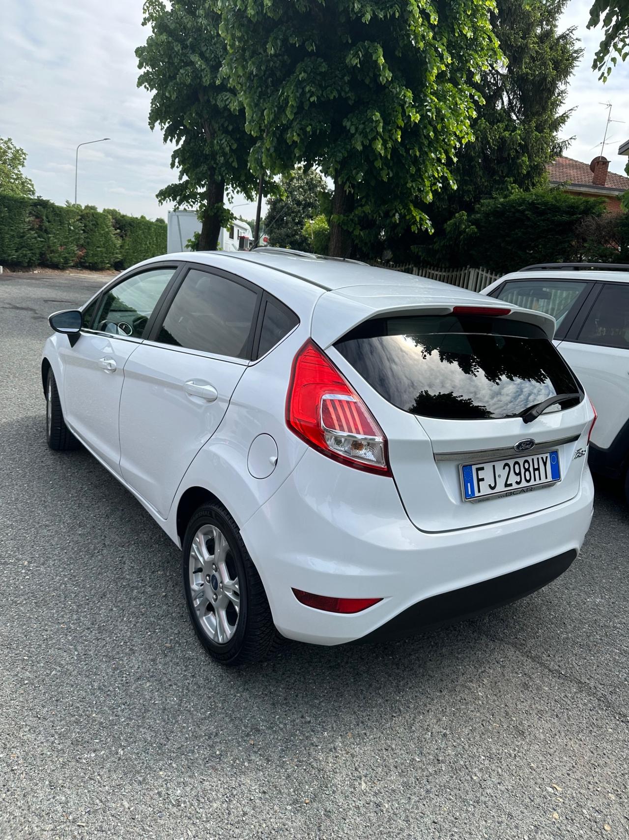 Ford Fiesta 1.5 TDCi 75CV 5 porte Titanium