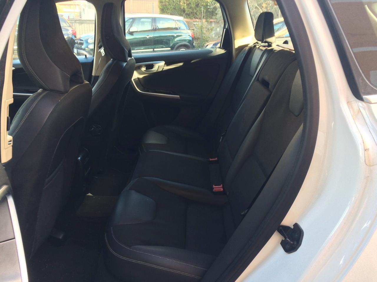 2011 Volvo XC 60 XC60 D5 AWD TAGLIANDATA !!