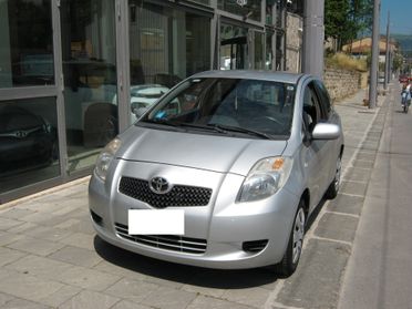 Toyota Yaris 1.0 3 porte