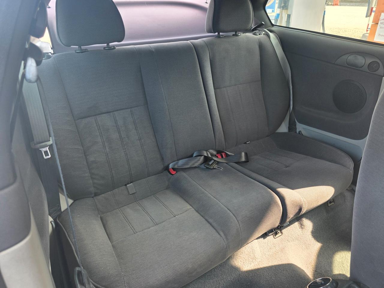 Alfa Romeo 147 1.6i 16V Twin Spark cat 3p. Con 251.000