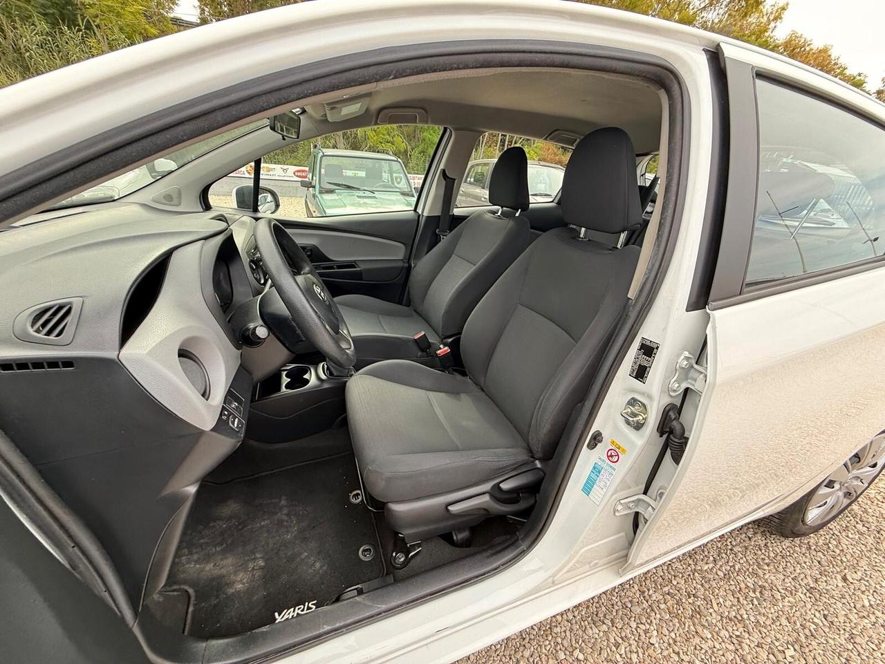 Toyota Yaris 1.4 D-4D 5 porte Lounge