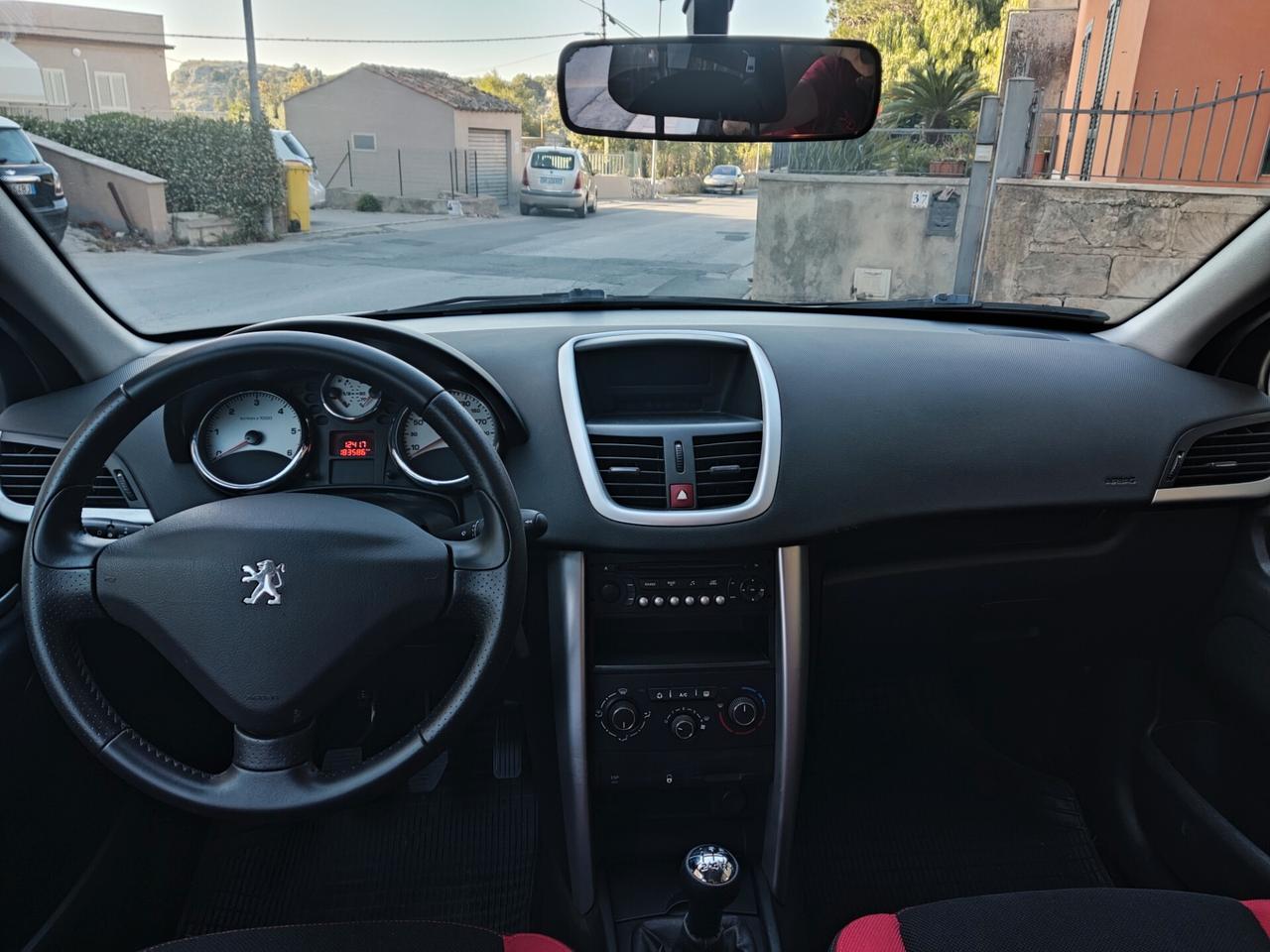 Peugeot 207 1.4 HDi XS Ok neop