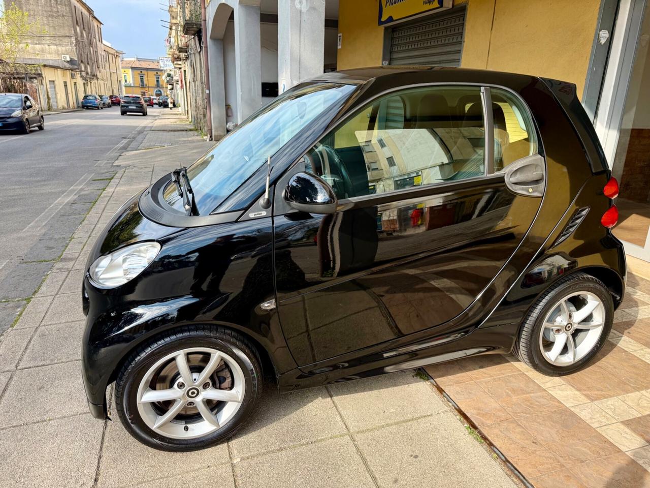 Smart ForTwo 2012 - 800 cdi 40 kW coupé pulse