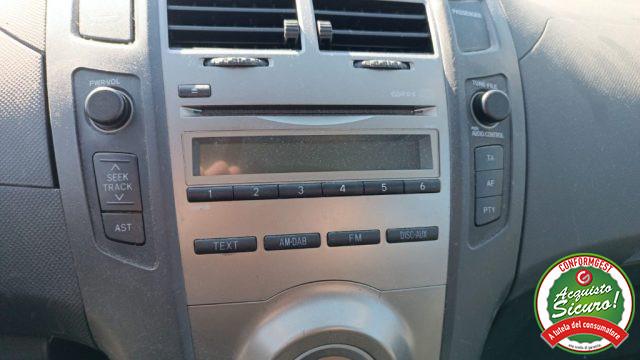 TOYOTA Yaris 1.3 5 porte Sol