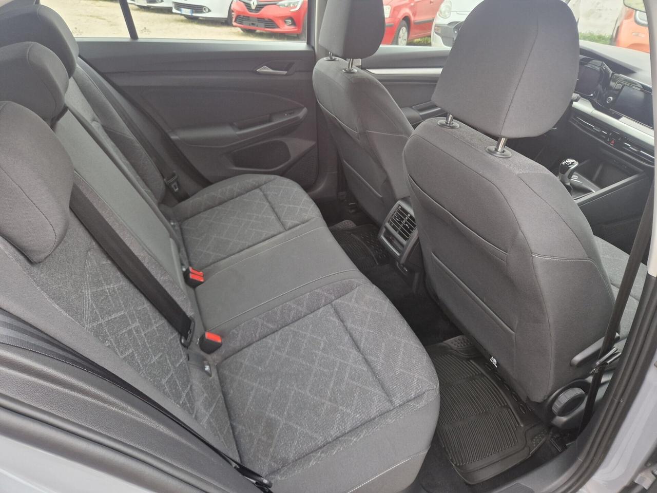 Volkswagen Golf 8 2.0 Tdi 85 Kw 115 Cv - 2020