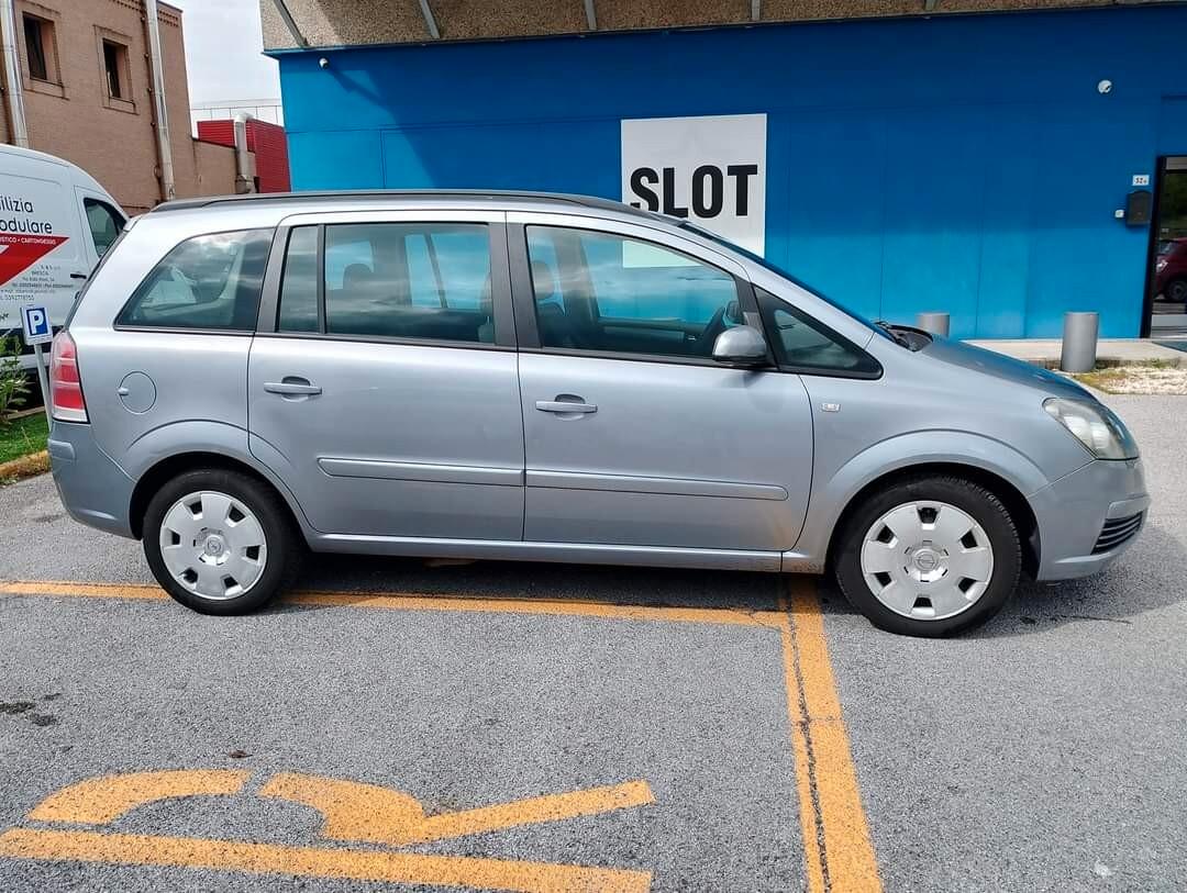 Opel Zafira 1.6 16V ecoM 94CV Cosmo