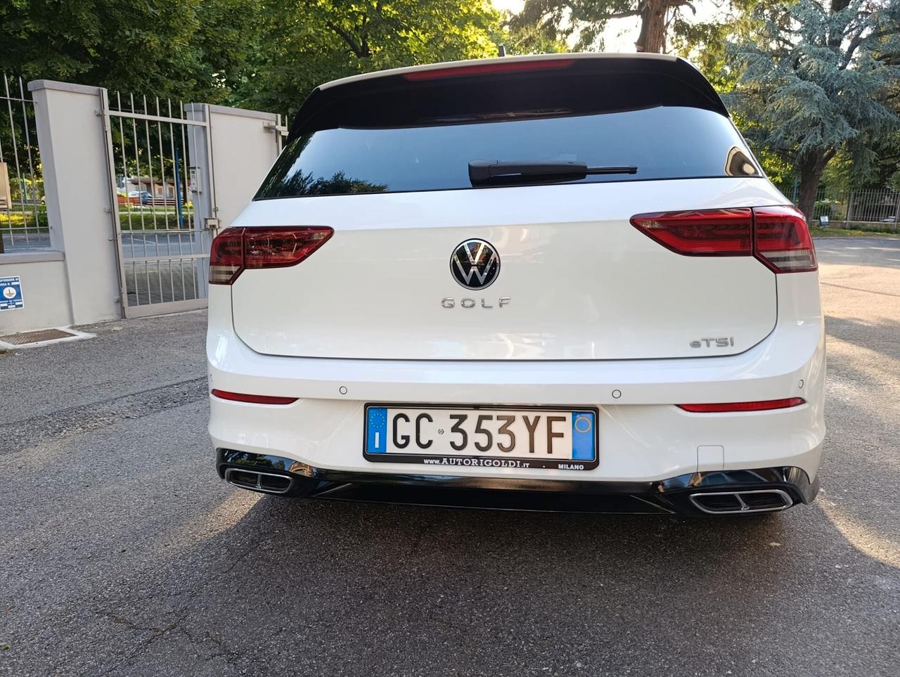 Volkswagen Golf 1.5 eTSI 150 CV EVO ACT DSG R-Line - NEOPATENTATI