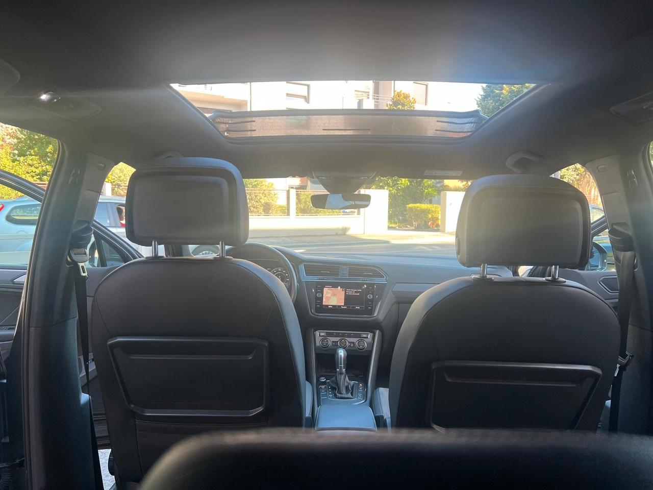 VW TIGUAN 2.0 TDI SCR DSG AD. BlueM. Techn. R-LINE PACK