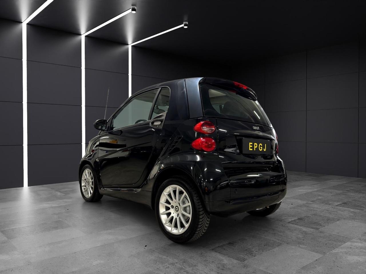 Smart ForTwo 1000 52 kW MHD coupé passion