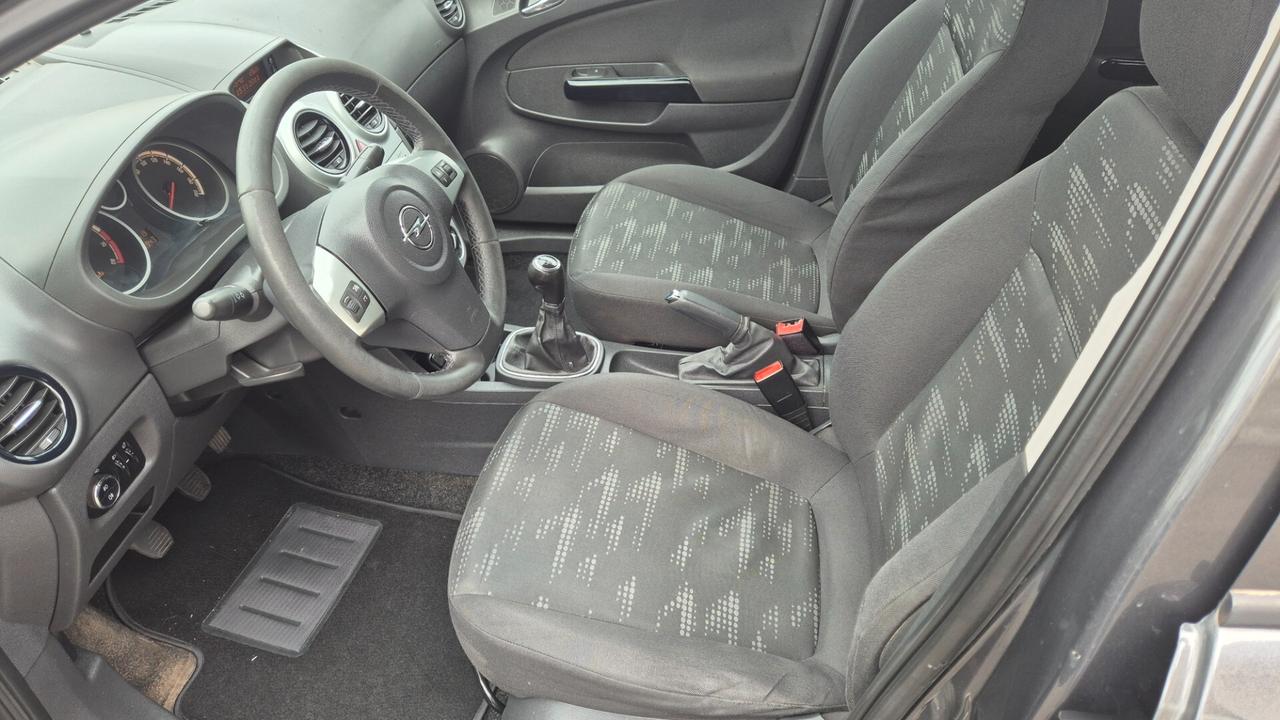 Opel Corsa 1.2 Benzina Euro 5 NEOPATENTATO