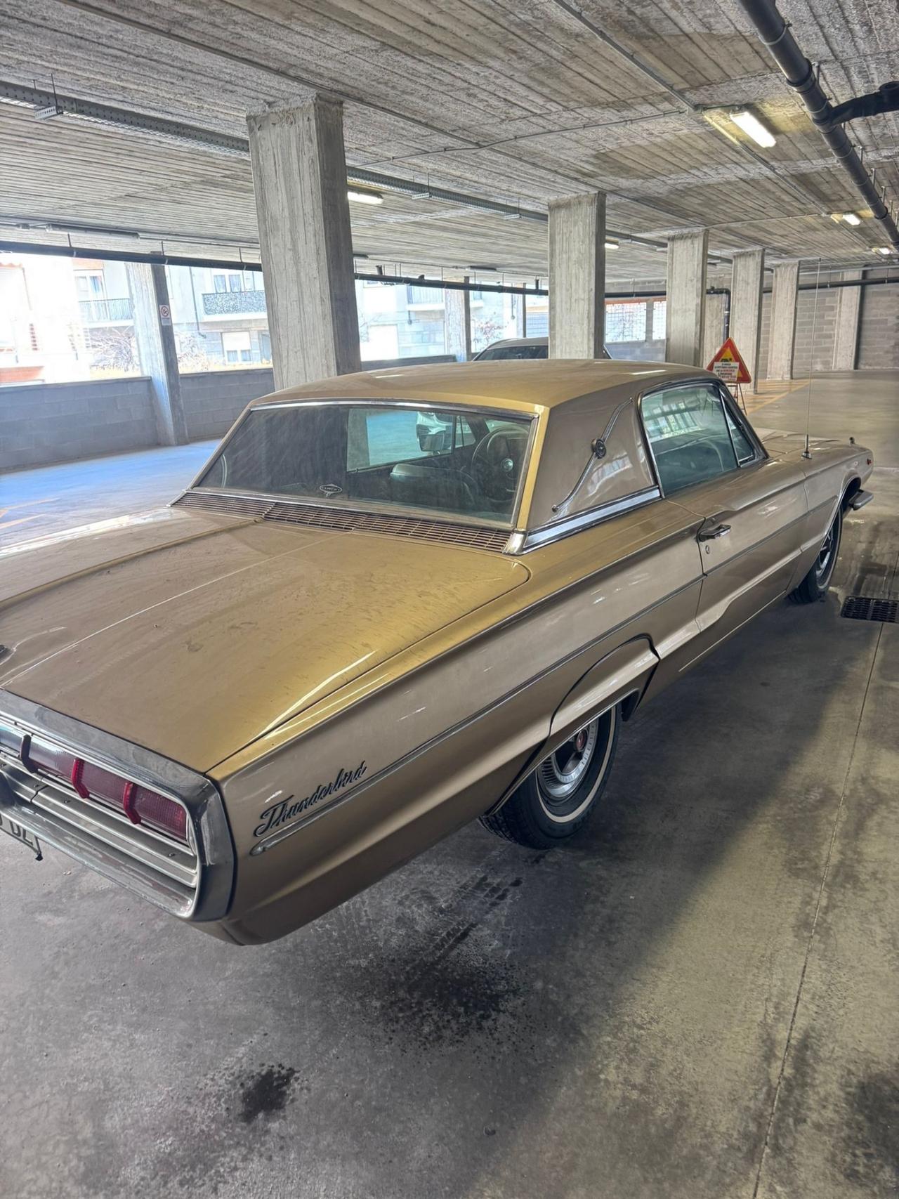 Ford Thunderbird 6.4 V 8 benzina pochi km