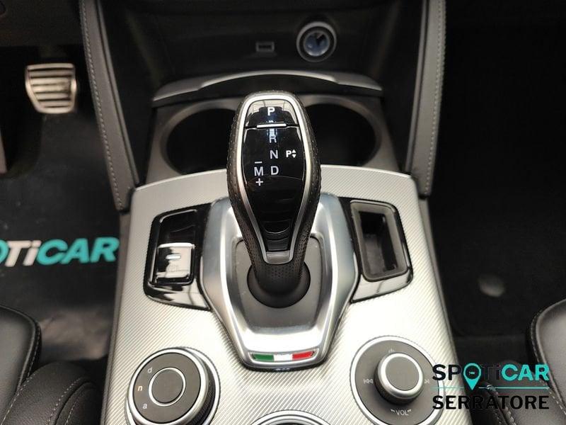 Alfa Romeo Stelvio 2023 2.2 t Veloce Q4 210cv auto