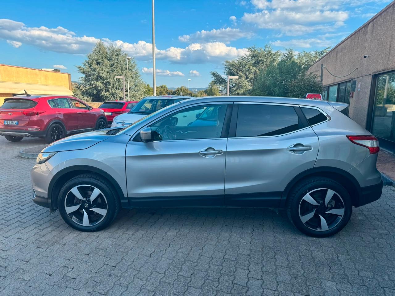Nissan Qashqai 1.6 dCi 4WD BLACK EDITION