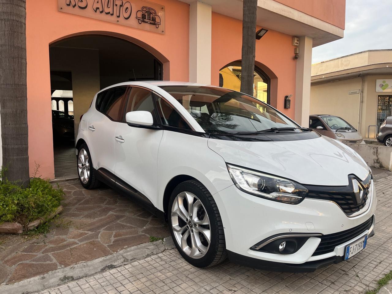 Renault Scenic Scénic dCi 8V 110 CV EDC Energy Bose