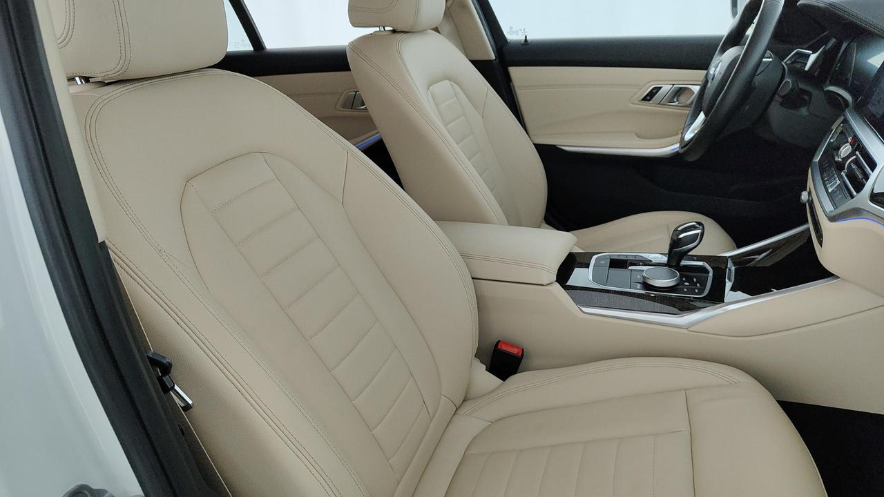 BMW BMW - BMW 320d Touring mhev 48V Luxury auto