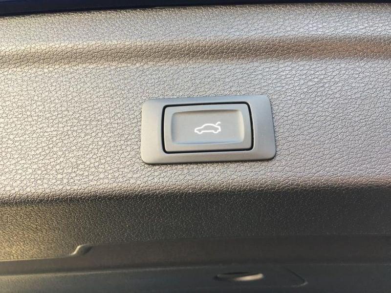 Audi Q3 SPB 35 TDI Quattro S tronic S-LINE Edition S LINE + 19 + NAVI