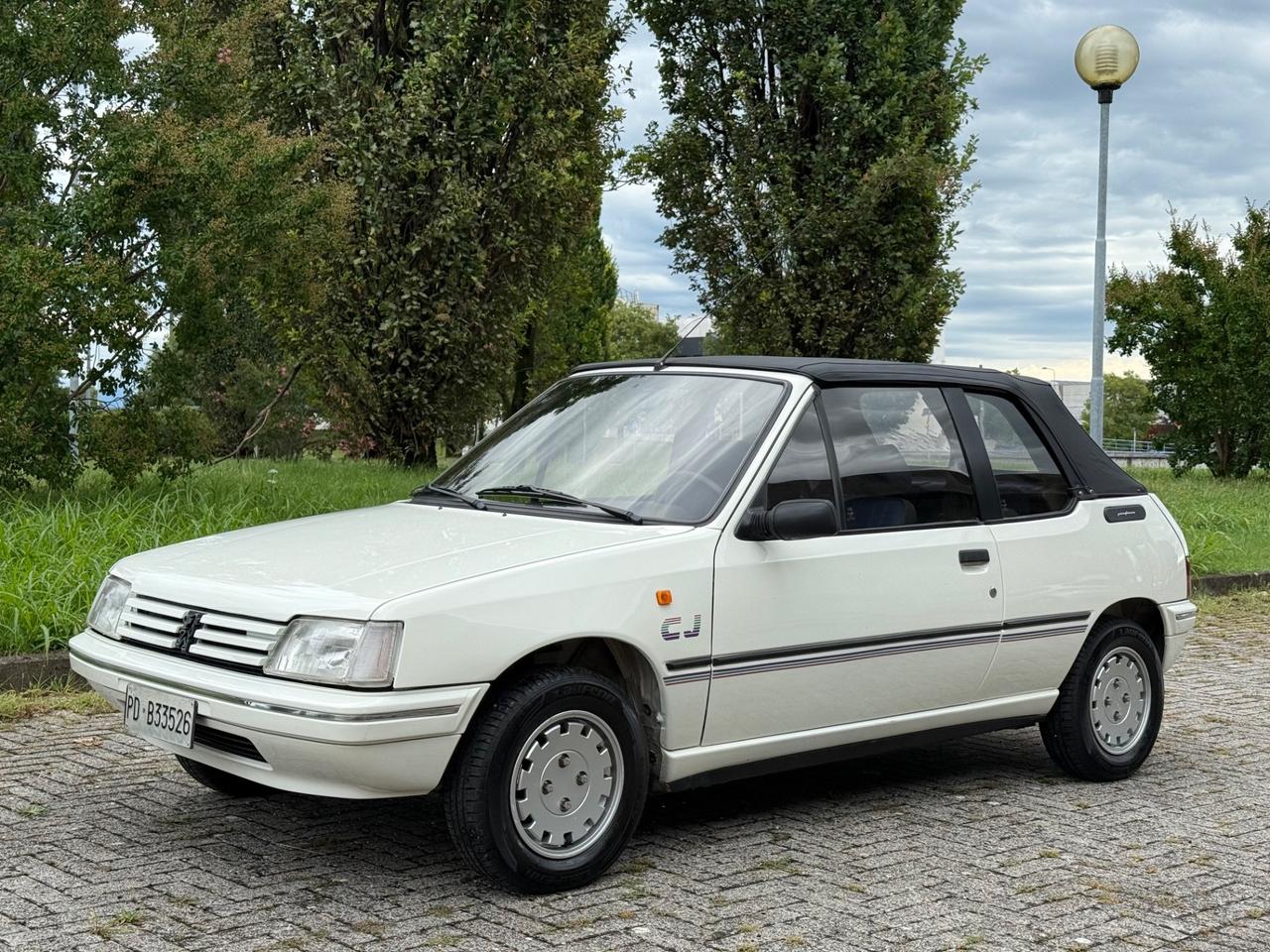 Peugeot 205 1.1i cat Cabriolet CJ