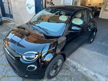 FIAT 500 HYBRID BERLINA POP 1.0 Hybrid Berlina MY 26
