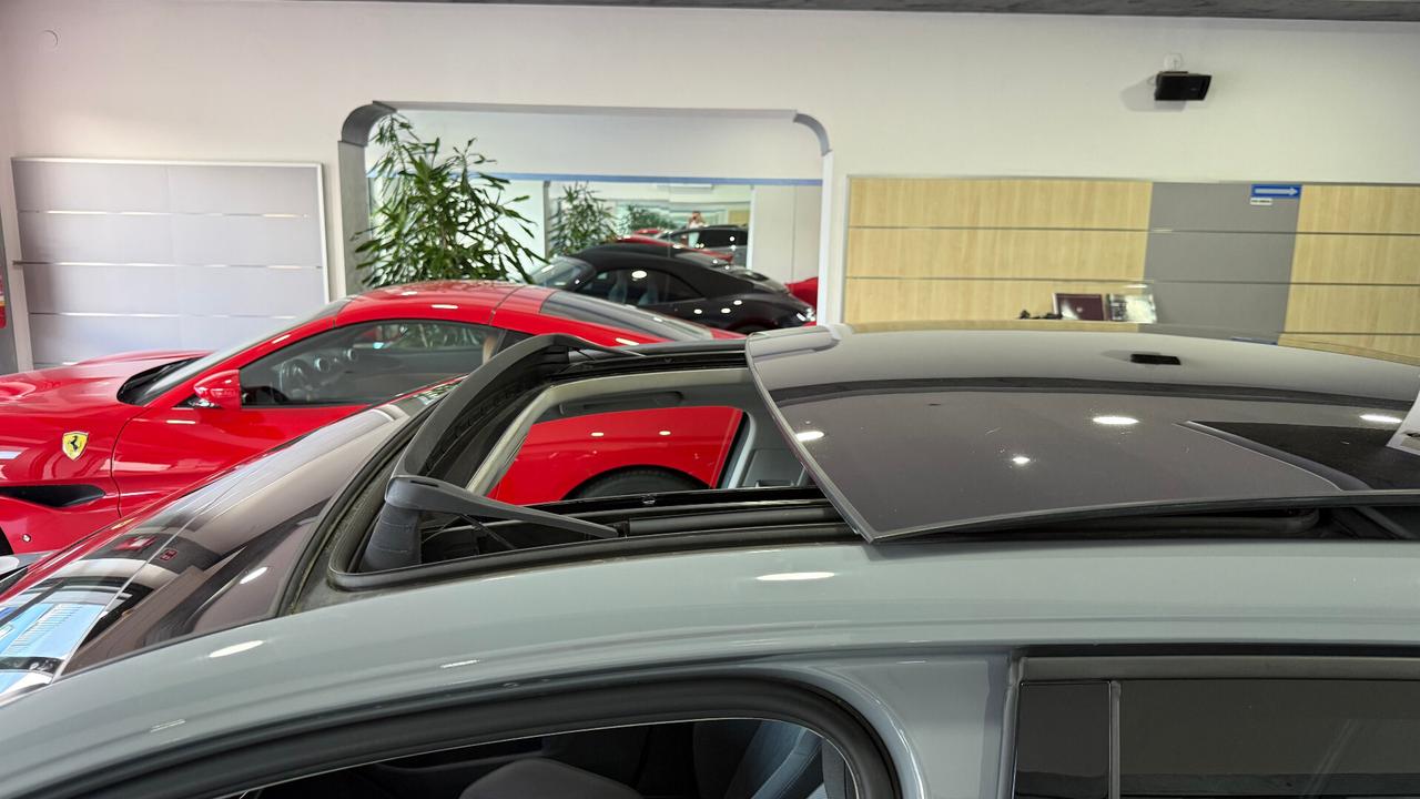 VOLSWAGEN GOLF 2.0 TDI 150 CV TETTO