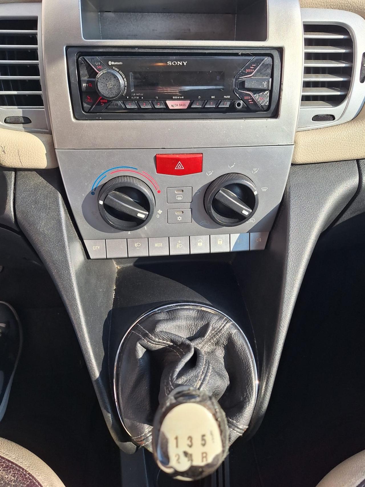 Lancia Ypsilon 1.4 Oro Ecochic GPL