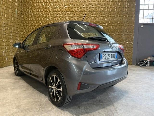 Toyota Yaris 1.5 Hybrid 5 porte Cool