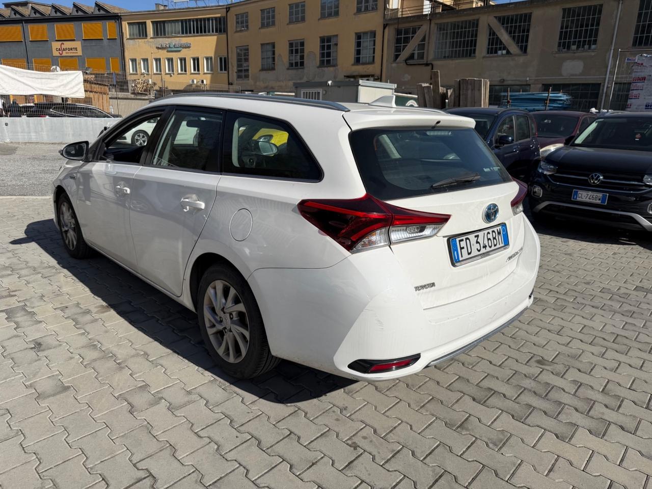 Toyota Auris 1.8 Hybrid Lounge automatico