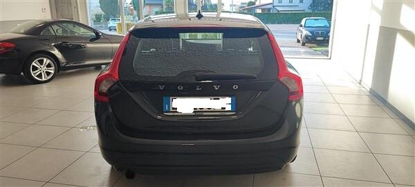 Volvo V60 D3 Geartronic Momentum