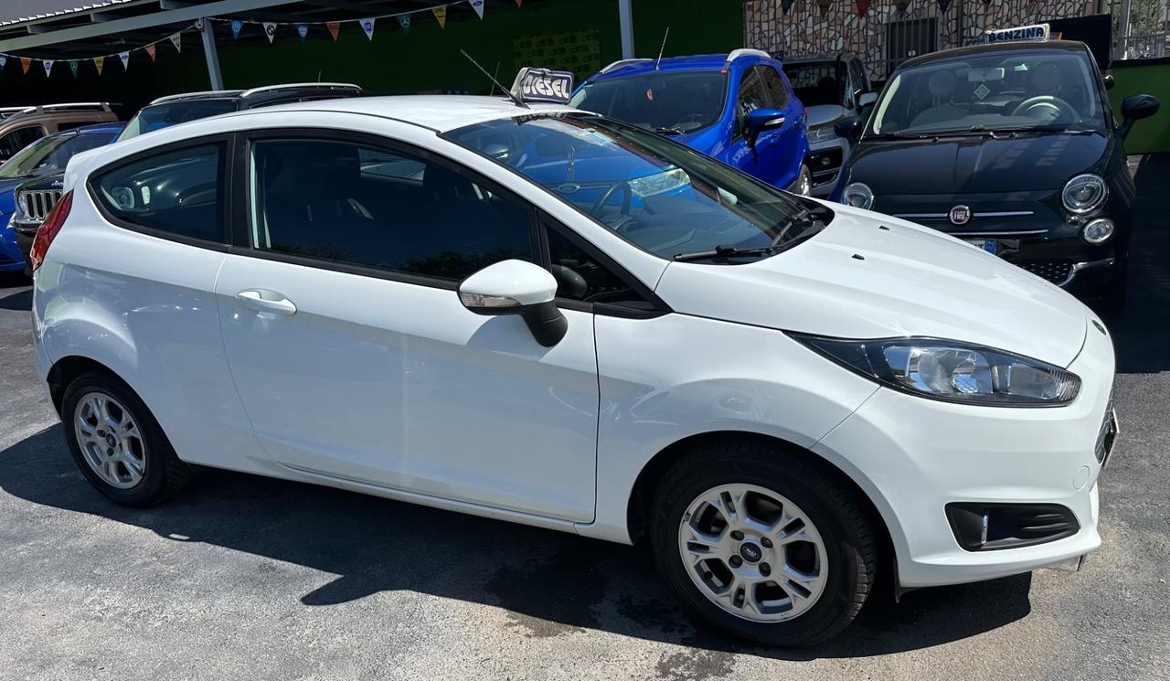 Ford Fiesta 1.5 TDCi 75CV 3 porte Titanium 100.000 KM