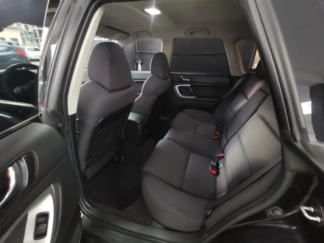 Subaru Legacy 2.0i SW BLACK LINE EDITION 4X4 BI-FUEL