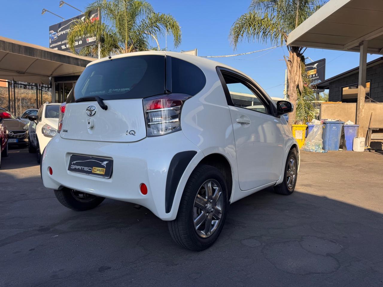 Toyota iQ 1.0 Sol