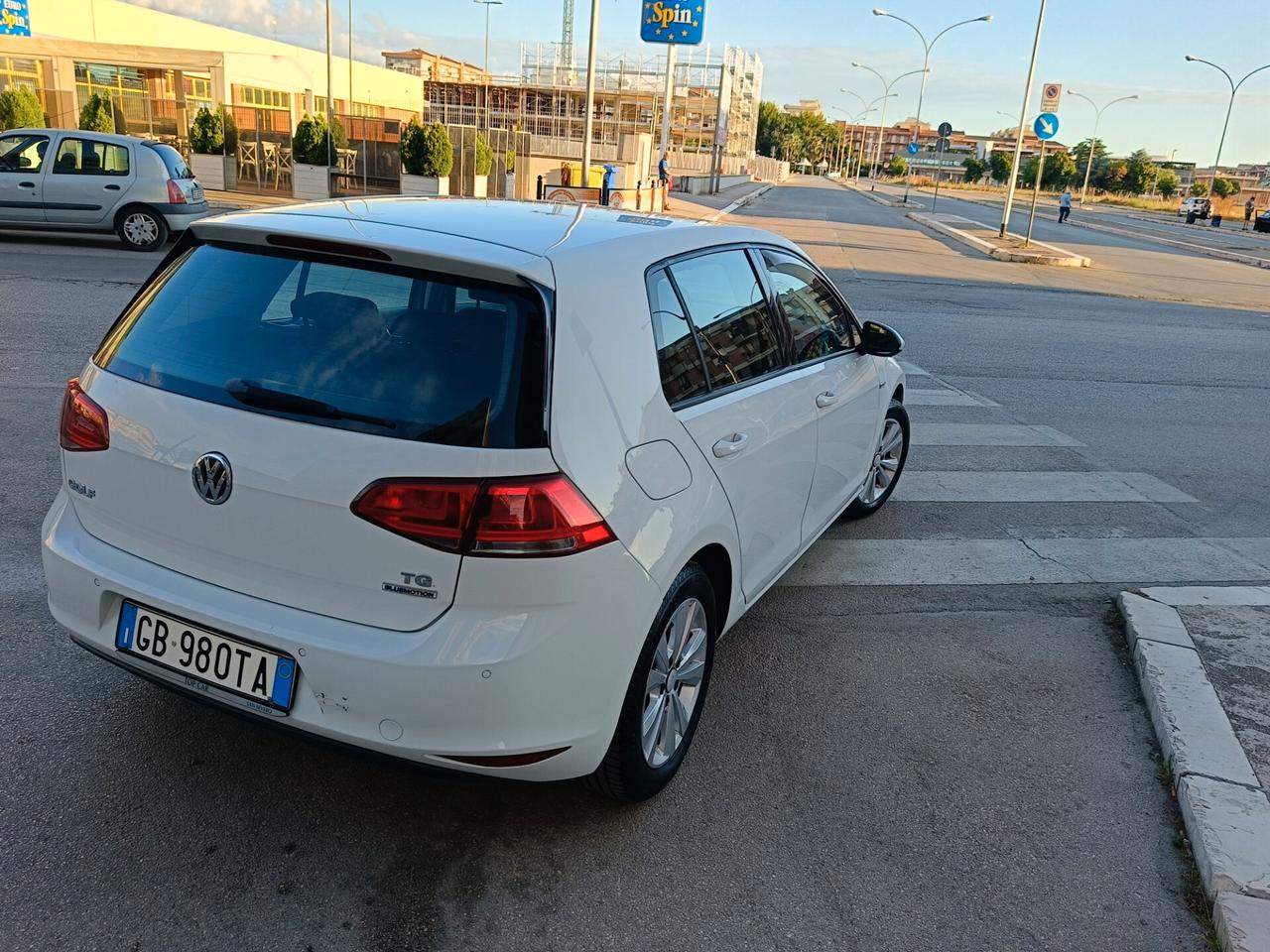 Volkswagen Golf Business 1.4 TGI 5p. Highline BlueMotion