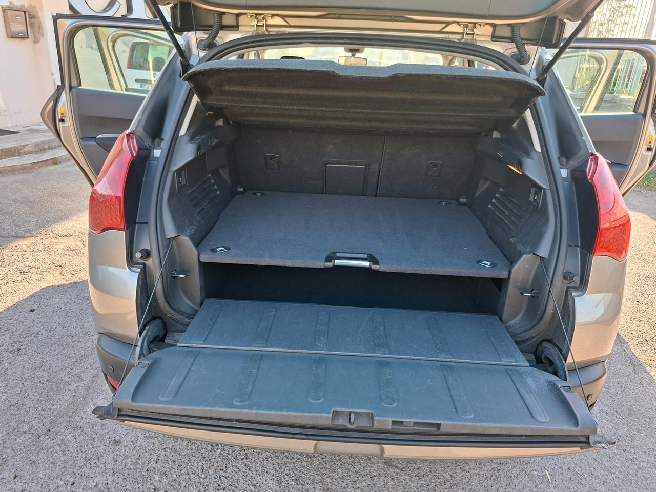 Peugeot 3008 1.6 HDi 112CV Business